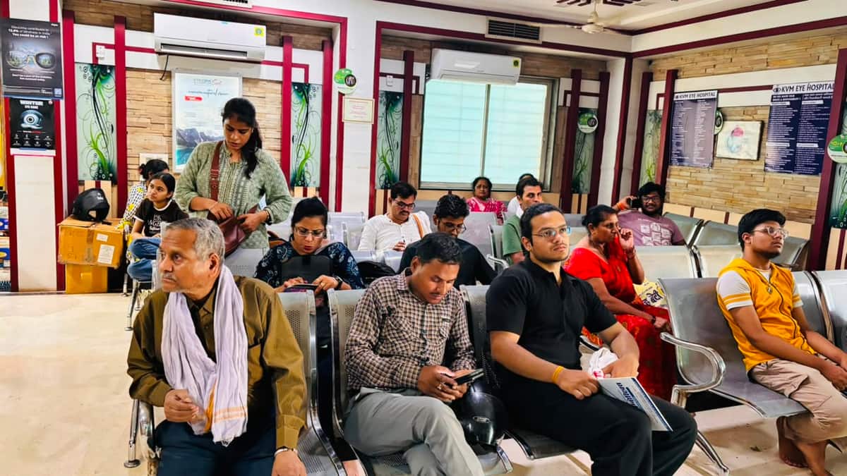 KVM Eye Hospital waiting area, Gwalior Patients waiting in the OPD area at KVM Eye Hospital, Gwalior